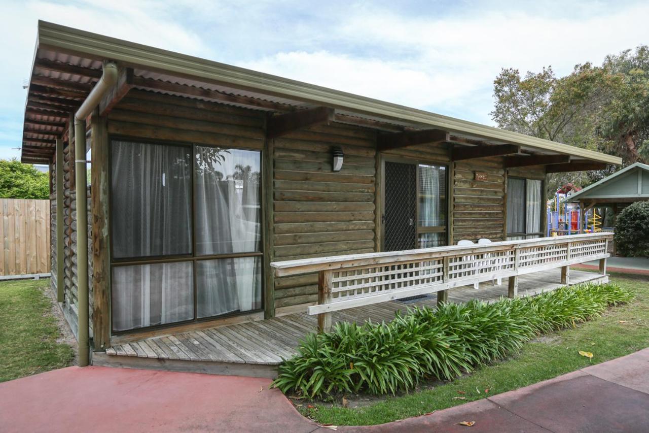 Lazy Acre Log Cabins Lakes Entrance Quarto foto